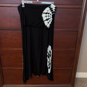 Chic Black and White Maxi Skirt